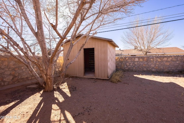 view of outbuilding