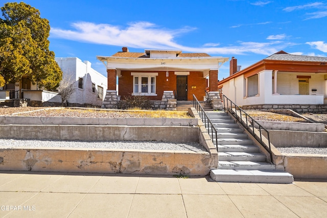 view of front of property with covered porch