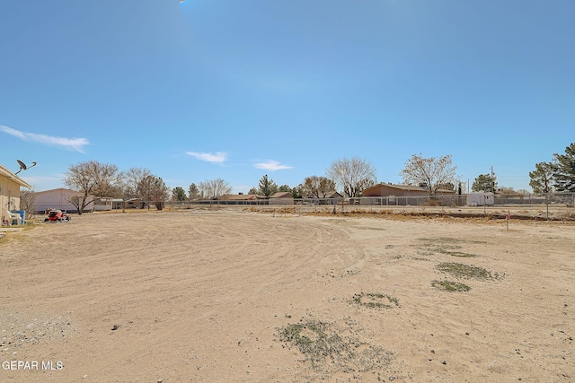 view of yard featuring a rural view