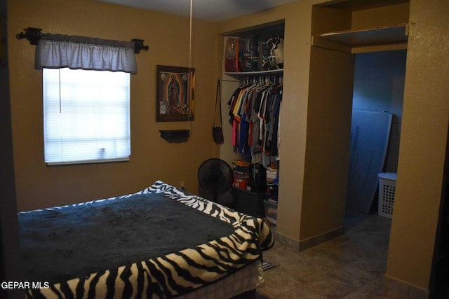 bedroom featuring a closet