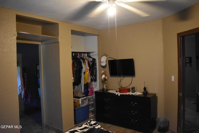 bedroom featuring a closet and ceiling fan