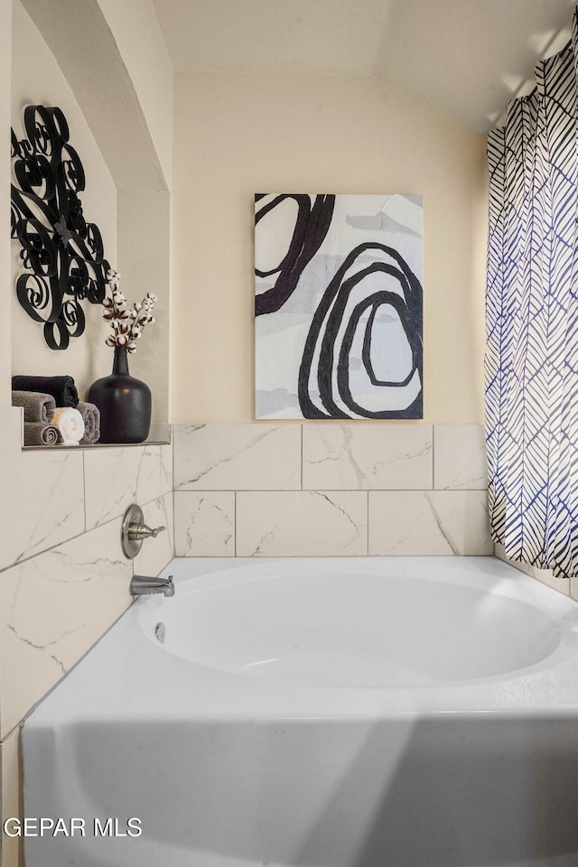 bathroom featuring a bathing tub