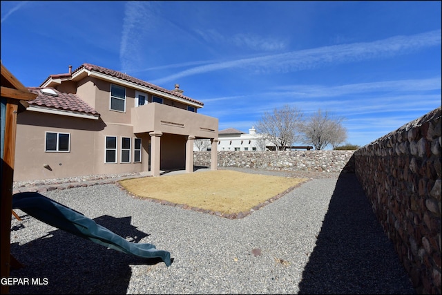 view of yard with a patio