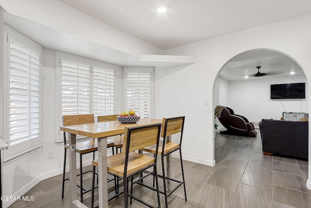 dining area with ceiling fan