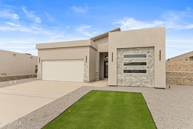 216 Emerald Brass, Horizon City, TX 79928 - photo 2