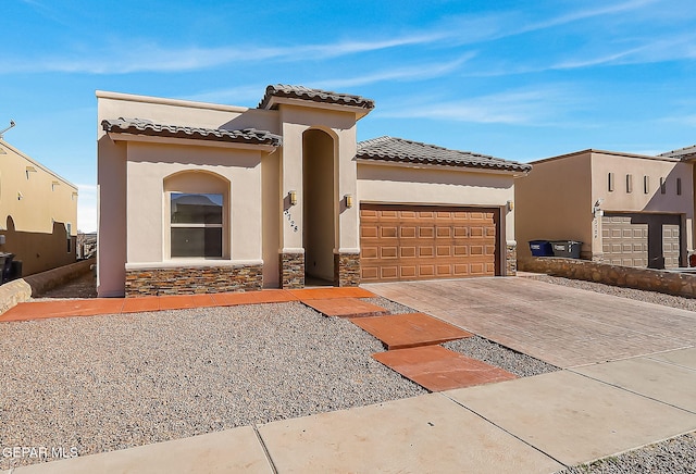 view of front of home featuring a garage