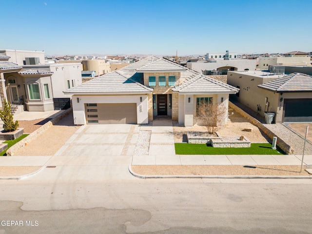 view of front facade featuring a garage