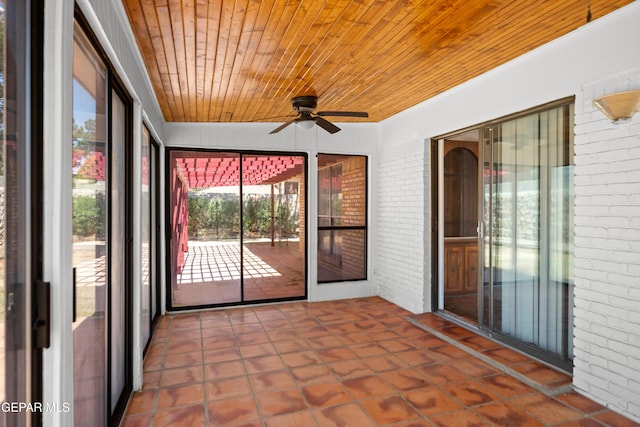 11204 Bob Mitchell Dr, El Paso, TX 79936 - unfurnished sunroom featuring ceiling fan