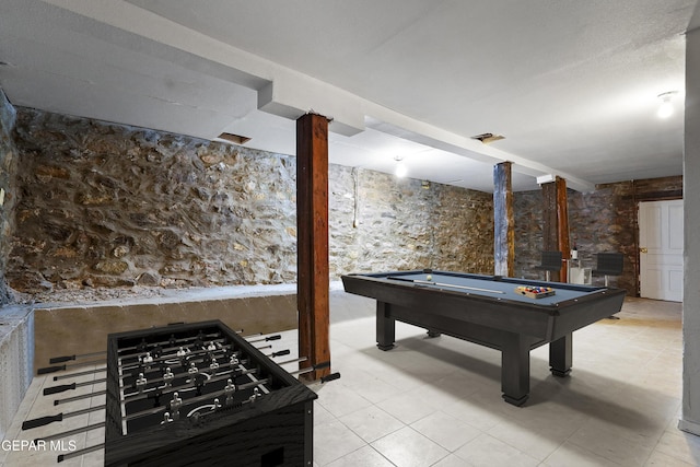 rec room with pool table