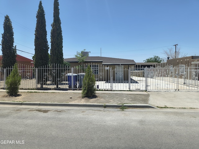 171 Edith Dr, El Paso, TX 79915 - photo 2