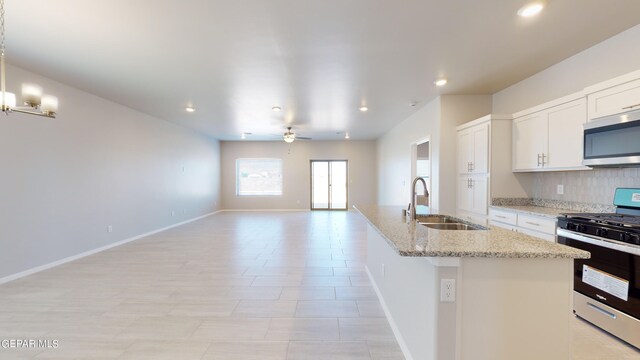 1037 Callie Ct, Socorro, TX 79927