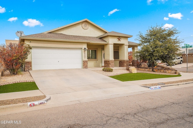 view of front of house featuring a garage