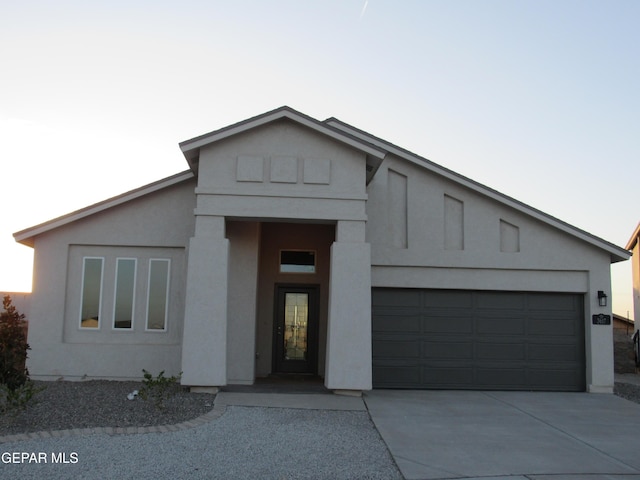 view of front facade with a garage