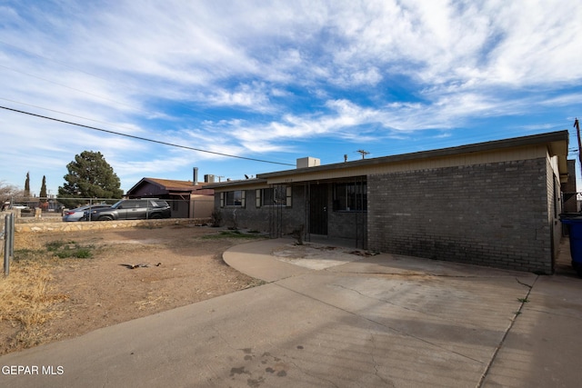 view of front facade featuring a patio area