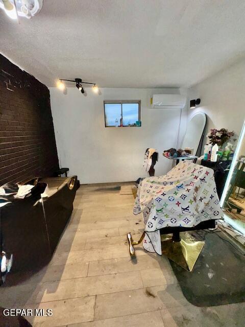 10101 Chinaberry Dr, El Paso, TX 79925 - photo 16
