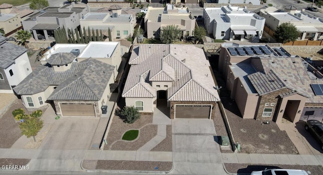 birds eye view of property featuring a residential view