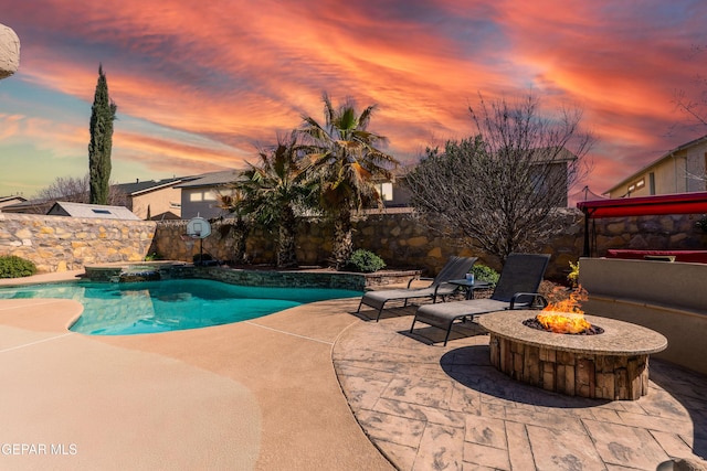 3612 Tierra Calida Dr, El Paso, TX 79938 - view of pool featuring an outdoor fire pit, a patio area, a fenced backyard, and a pool with connected hot tub