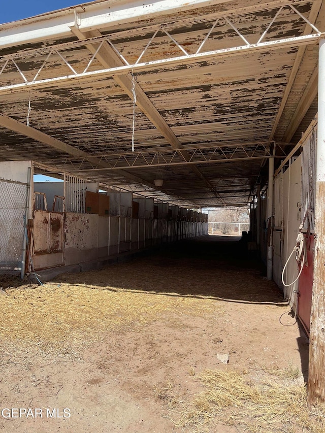 770 Eagles Den Ln, El Paso, TX 79927 - view of horse barn