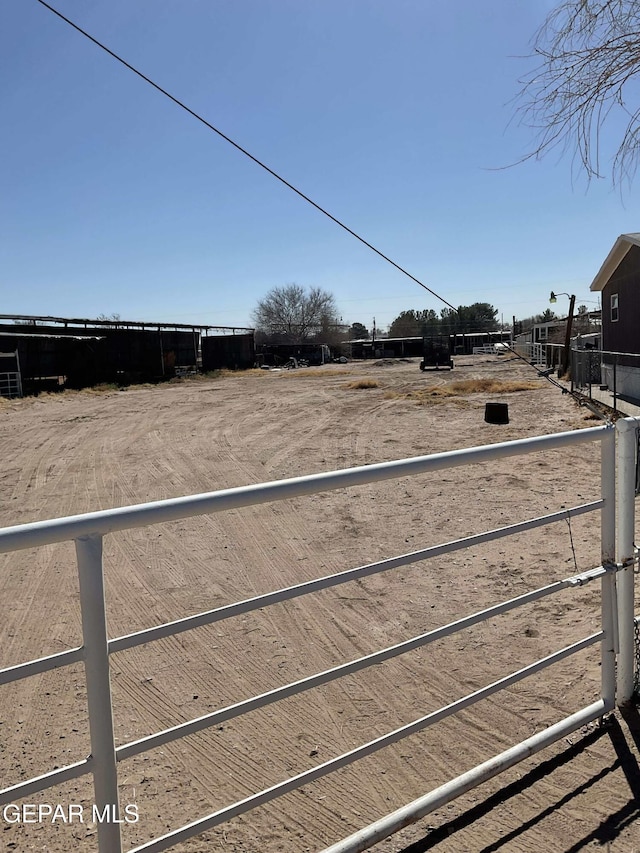 770 Eagles Den Ln, El Paso, TX 79927 - view of yard with an enclosed area