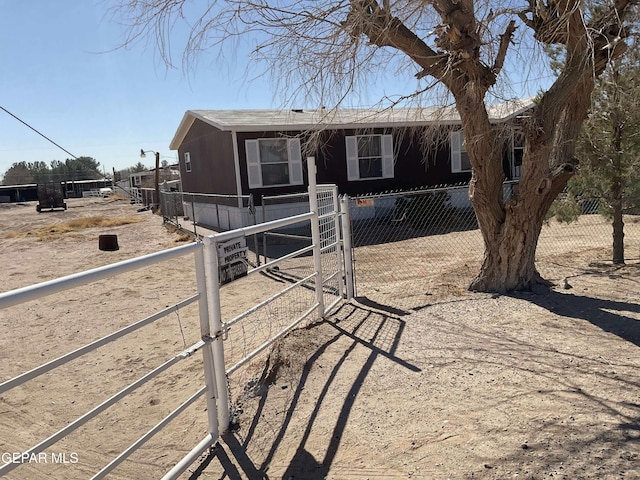 770 Eagles Den Ln, El Paso, TX 79927 - view of front of house with a fenced front yard and a gate