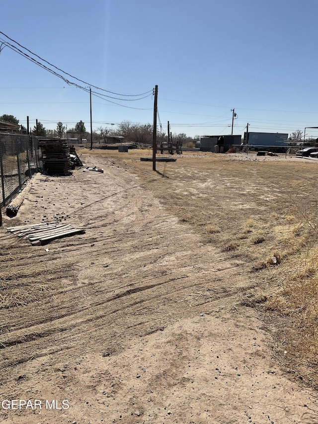 770 Eagles Den Ln, El Paso, TX 79927 - view of yard featuring fence