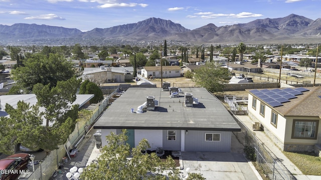 property view of mountains featuring a residential view