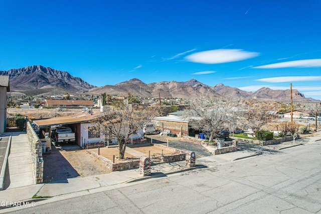 view of front of house with a mountain view