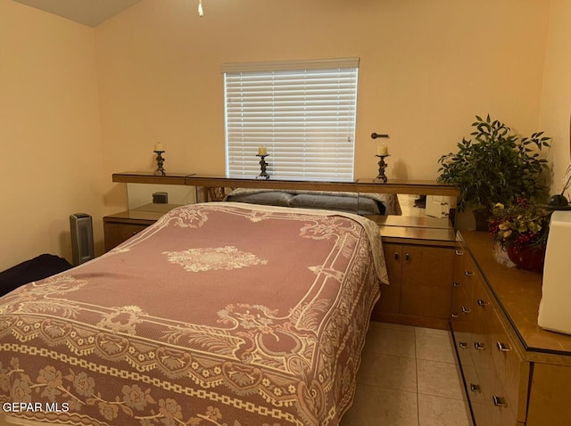 225 Peyton Rd, El Paso, TX 79928 - view of tiled bedroom