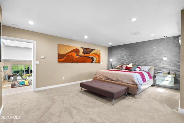 bedroom featuring carpet floors, visible vents, baseboards, and recessed lighting