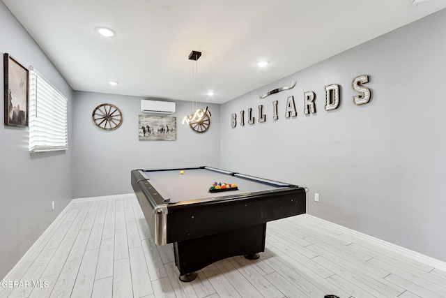 playroom featuring a wall unit AC, light wood-style flooring, recessed lighting, billiards, and baseboards