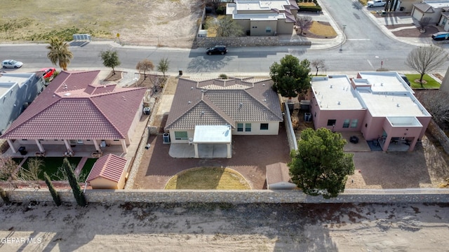 birds eye view of property featuring a residential view