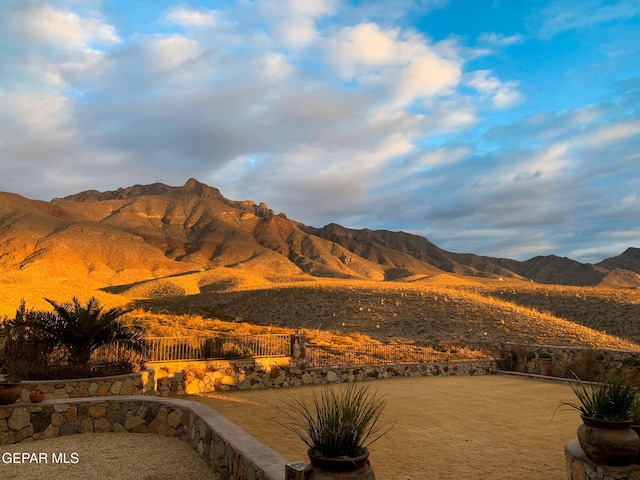 1408 Via Quijano Ln, El Paso, TX 79912 - mountain view
