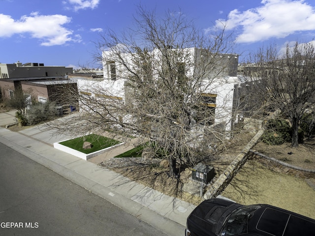 view of front of house