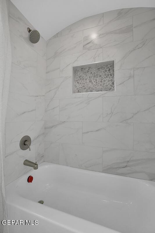 full bath with shower / washtub combination