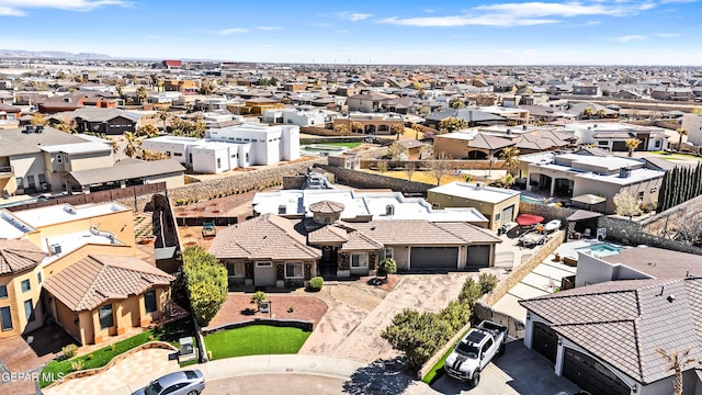 birds eye view of property featuring a residential view