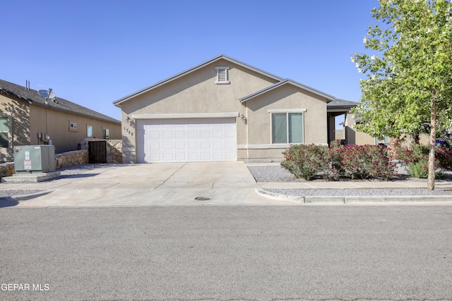 1722 Breeder Cup Way, El Paso, TX 79928 - single story home with stucco siding, an attached garage, and concrete driveway
