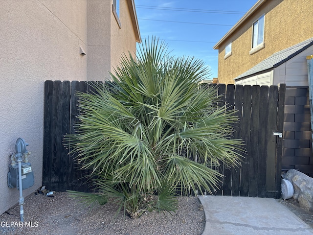 exterior space with fence