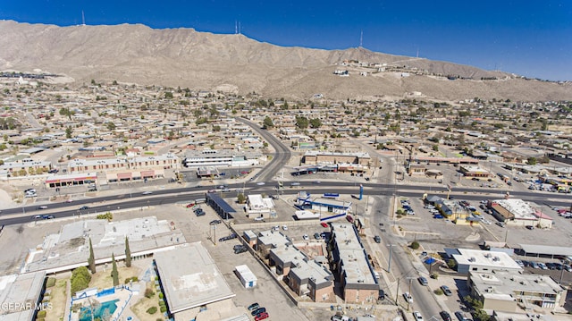 bird's eye view featuring a mountain view