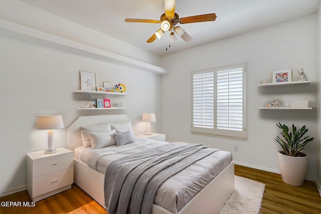 757 Maxey Marie Dr, El Paso, TX 79932 - bedroom with wood finished floors and baseboards
