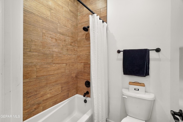 7402 Wooden Nickel Dr, El Paso, TX 79911 - full bathroom with toilet and shower / bath combo