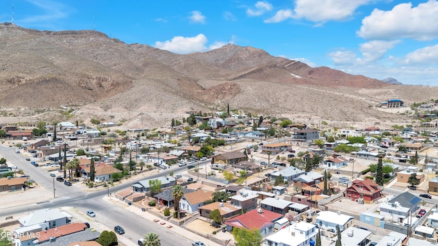 2413 Copper Ave Unit 79930, El Paso, TX 79930 - view of property location featuring a mountain backdrop and nearby suburban area