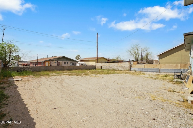 9005 Electra Dr, Canutillo, TX 79835 - view of yard with fence