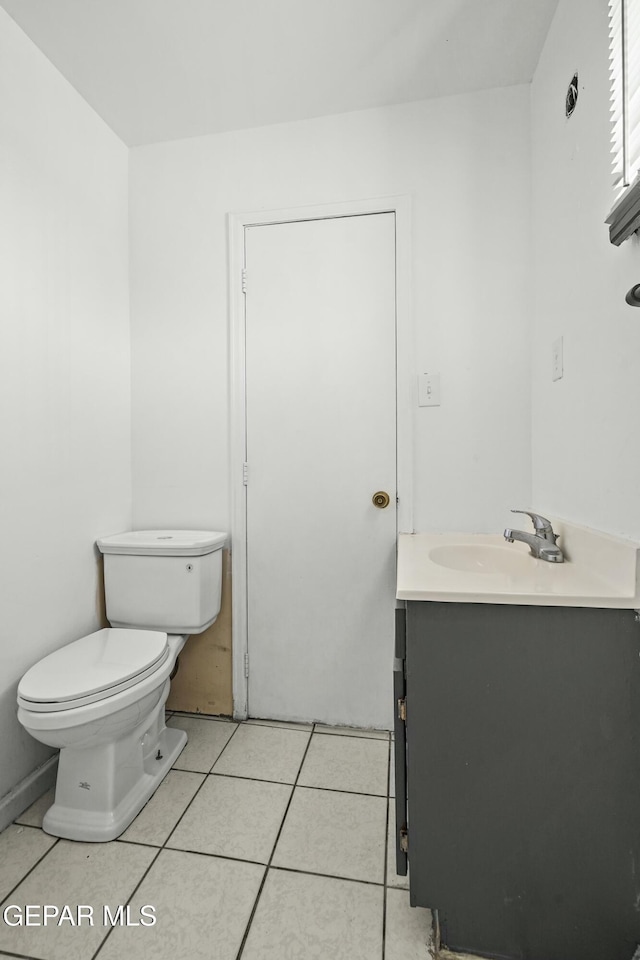 9005 Electra Dr, Canutillo, TX 79835 - bathroom featuring tile patterned flooring, vanity, and toilet