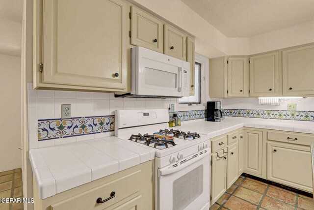 4941 Horse Creek Ln, El Paso, TX 79938 - photo 14