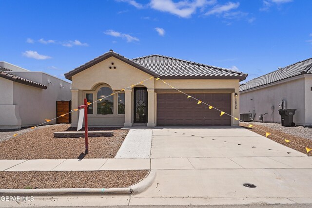 12804 Monmouth Ave, Horizon City, TX 79928 - photo 1