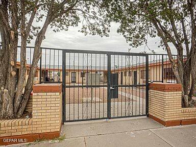 8718 Lawson St Unit 9, El Paso, TX 79904 - view of gate