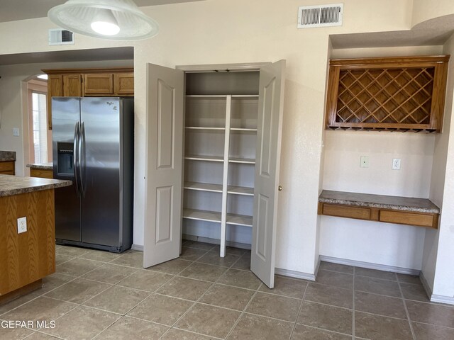 pantry featuring visible vents