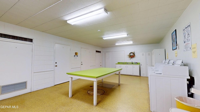 recreation room featuring visible vents