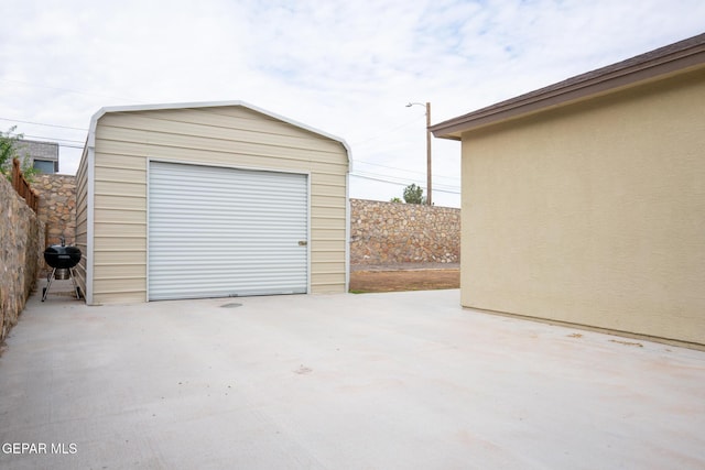 756 Jalynn Grace, Canutillo, TX 79835 - garage featuring concrete driveway
