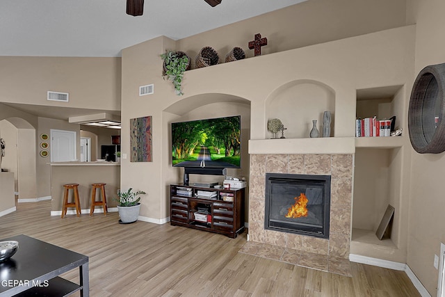 7101 Luz De Sol Dr, El Paso, TX 79912 - living area featuring visible vents, ceiling fan, and wood finished floors